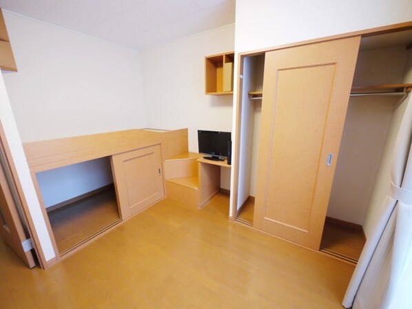 レオパレスカトルセゾン戸田公園の物件内観写真